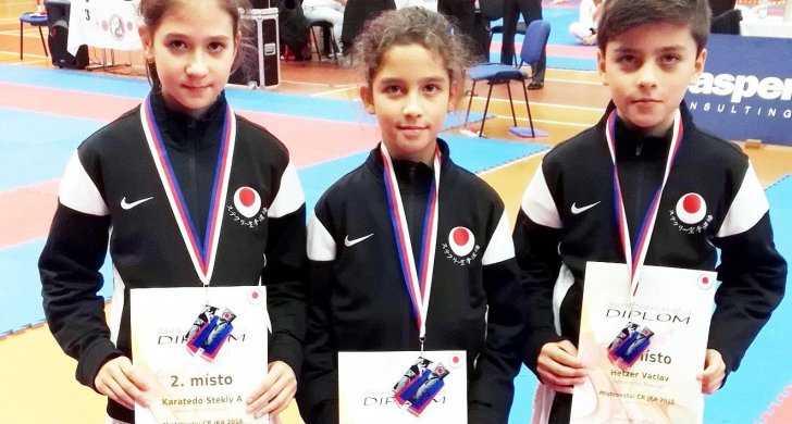 45_KARATE STEKLÝ.jpg